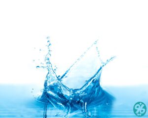 آب مقطر یا آب دیونیزه
