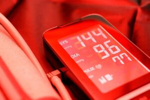 علت بالا رفتن ناگهانی فشار خون چیست؟